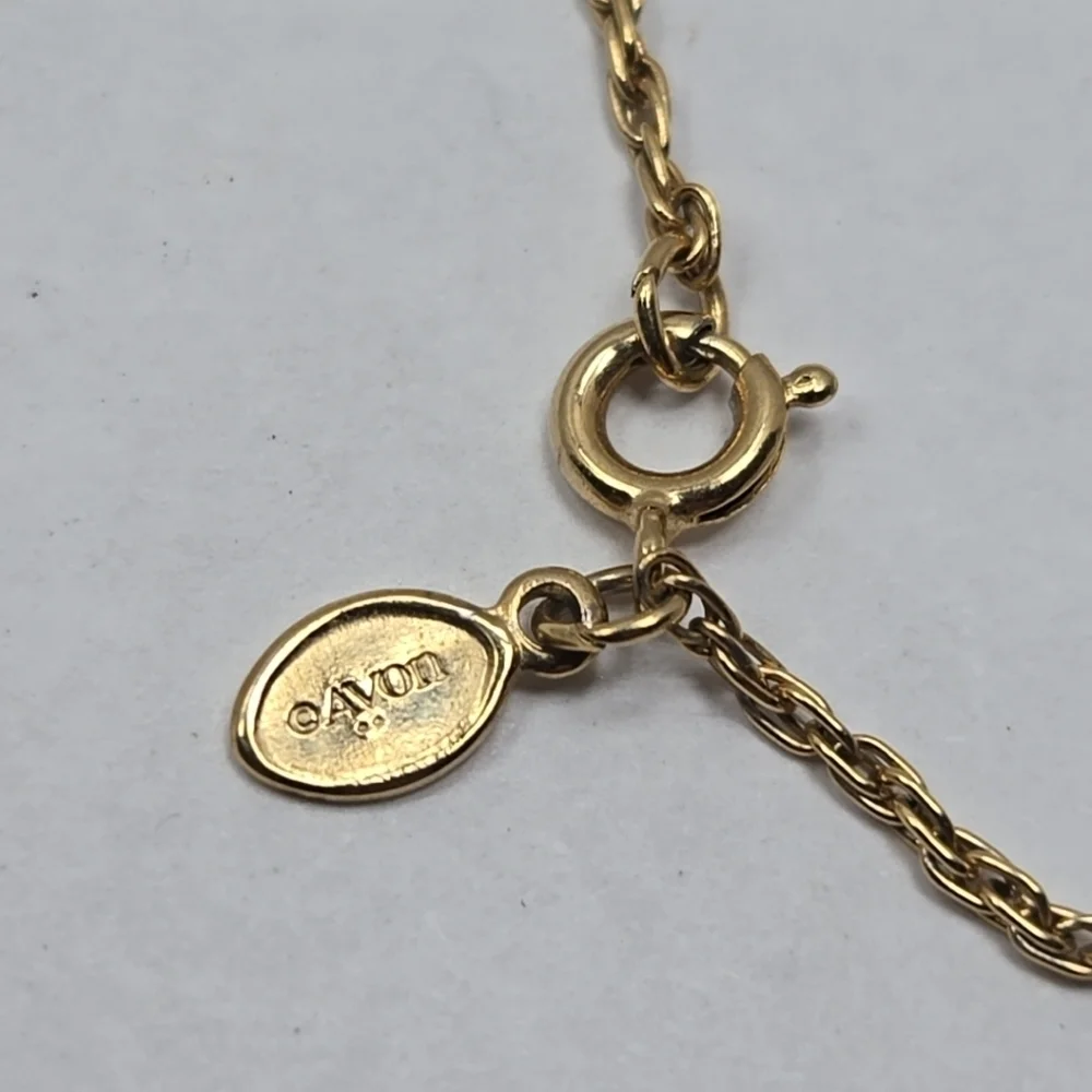 Vintage Andre Rivalle 17 Jewel Watch Avon Necklace Gold Tone Cameo Pendant Runs